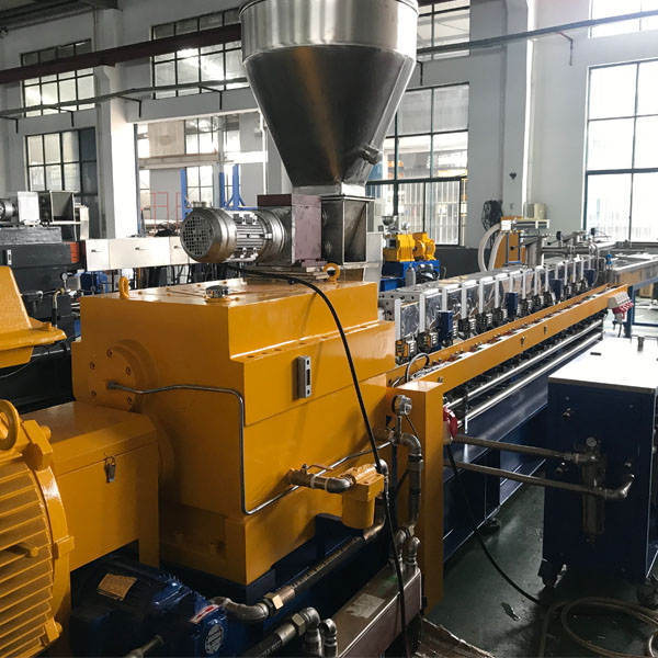 SHJ-65 High Dispersion Twin Screw Extruder for Color Masterbatch Compounding